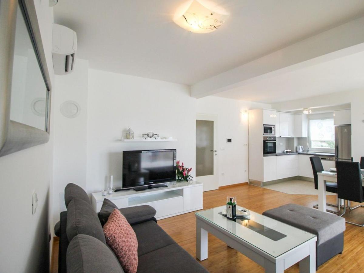 Luxury Xxl Apartment Makarska Buitenkant foto