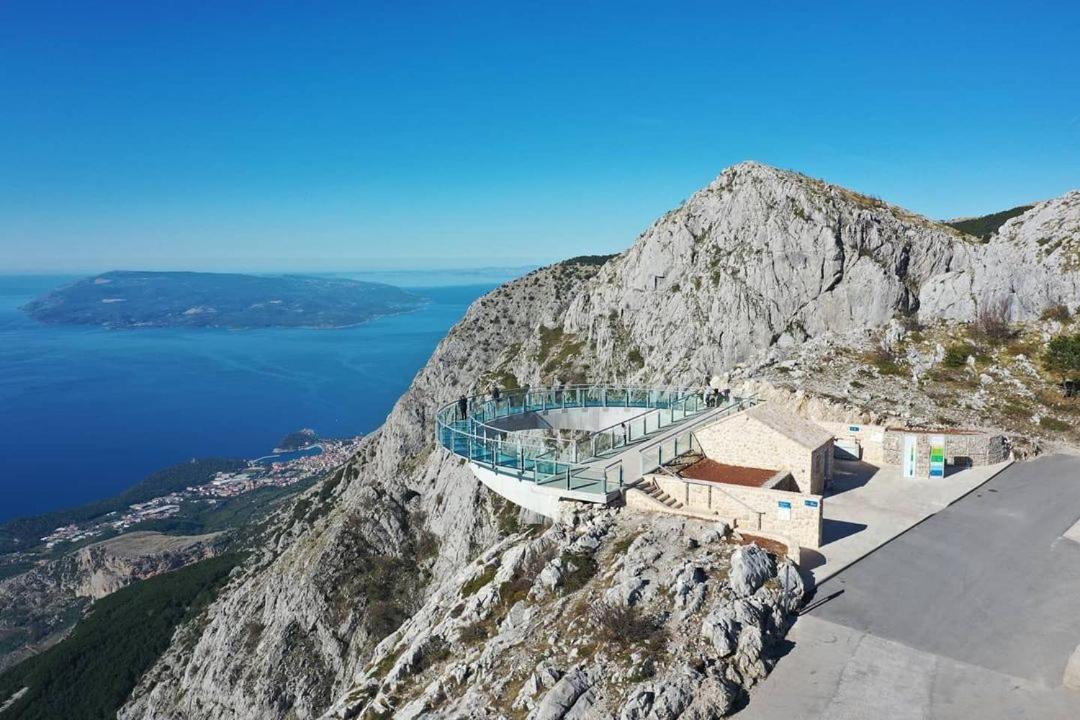 Luxury Xxl Apartment Makarska Buitenkant foto