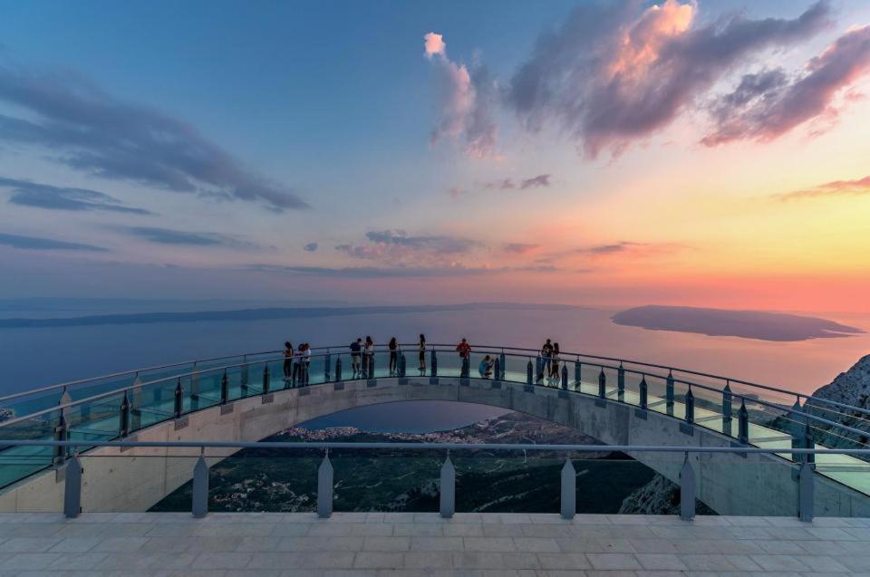 Luxury Xxl Apartment Makarska Buitenkant foto